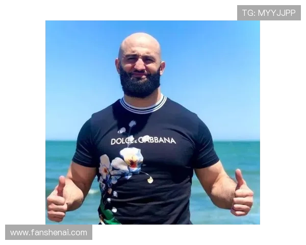 篮球场变拳击台阿尔瓦拉多14分钟冲突被逐7中3得7分引热议